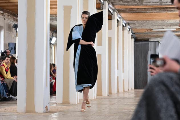 February 28, 2026, Madrid, Spain: A model walks the runway wearing a design by Ernesto Naranjo during Mercedes-Benz Fashion Week de Madrid at Palacio Fernaz Nunoz. Madrid Spain - ZUMAs197 20260228_aaa_s197_2449 Copyright: xAtilanoxGarciax