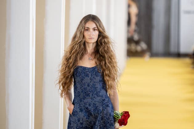 Ynésuelves fashion show at Mercedes Benz Fashion Week A model during a Ynésuelves fashion show on the occasion of Mercedes Benz Fashion Week, on March 19, 2026, in Madrid Spain The Ynésuelves fashion show is part of Mercedes Benz Fashion Week Madrid, the main Spanish fashion show organized by IFEMA, which brings together established firms and new talents The brand stands out for its aesthetics of rebellious elegance and collections with strong narrative and craftsmanship 19 MARCH 2026 FASHION Madrid Madrid Madrid Spain  Copyright: xRicardoxRubiox 7380263