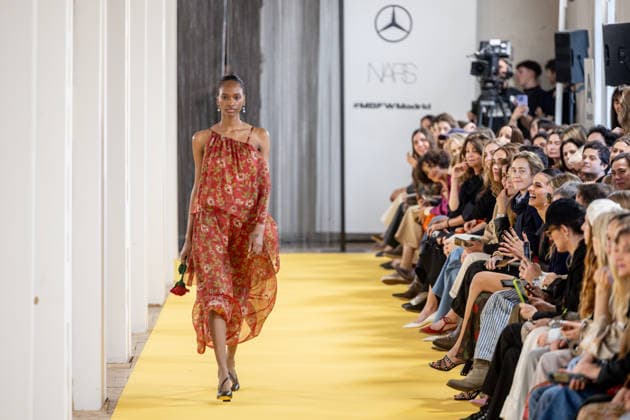 Ynésuelves fashion show at Mercedes Benz Fashion Week A model during a Ynésuelves fashion show on the occasion of Mercedes Benz Fashion Week, on March 19, 2026, in Madrid Spain The Ynésuelves fashion show is part of Mercedes Benz Fashion Week Madrid, the main Spanish fashion show organized by IFEMA, which brings together established firms and new talents The brand stands out for its aesthetics of rebellious elegance and collections with strong narrative and craftsmanship 19 MARCH 2026 FASHION Madrid Madrid Madrid Spain  Copyright: xRicardoxRubiox 7380268