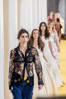 Ynésuelves fashion show at Mercedes Benz Fashion Week Several models during a Ynésuelves fashion show on the occasion of the Mercedes Benz Fashion Week, on March 19, 2026, in Madrid Spain The Ynésuelves fashion show is part of the Mercedes Benz Fashion Week Madrid, the main Spanish fashion show organized by IFEMA, which brings together established firms and new talents The brand stands out for its rebellious elegance and collections with strong narrative and handcrafted collections MARCH 19, 2026 FASHION Madrid Madrid Spain  Copyright: xRicardoxRubiox 7380278
