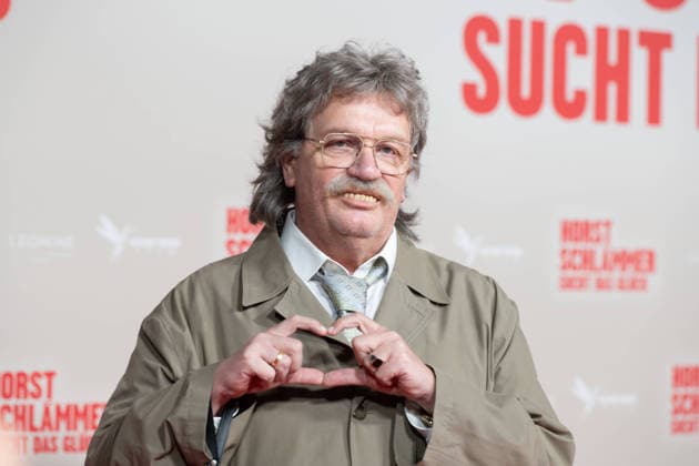 Hape KERKELING in the role of Horst Schlaemmer, red carpet, red carpet show, arrival, film premiere HORST SCHLAEMMER SUCHT DAS GLUECK at the Lichtburg in Essen, 19 03 2026