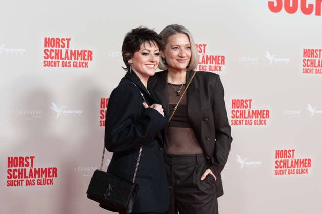 Tahnee SCHAFFARCZYK, comedian, Juliette SCHOPPMANN, singer, red carpet, red carpet show, arrival, film premiere HORST SCHLAEMMER SUCHT DAS GLUECK at the Lichtburg in Essen, 19 03 2026