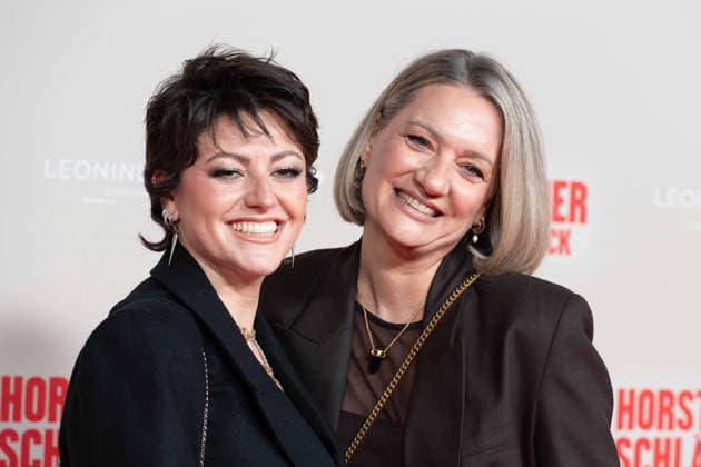 Tahnee SCHAFFARCZYK, comedian, Juliette SCHOPPMANN, singer, red carpet, red carpet show, arrival, film premiere HORST SCHLAEMMER SUCHT DAS GLUECK at the Lichtburg in Essen, 19 03 2026