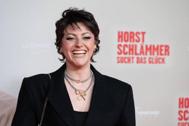 Tahnee SCHAFFARCZYK, comedian, red carpet, red carpet show, arrival, film premiere HORST SCHLAEMMER SUCHT DAS GLUECK at the Lichtburg in Essen, 19 03 2026