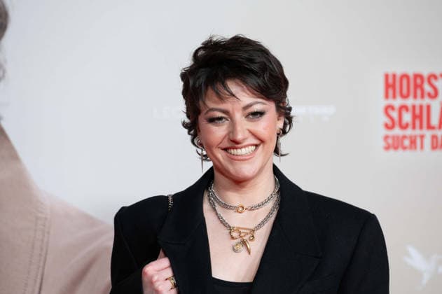 Red carpet, red carpet show, arrival, movie premiere HORST SCHLAEMMER SUCHT DAS GLUECK at the Lichtburg in Essen, 19 03 2026