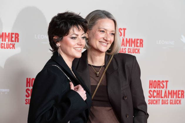 Tahnee SCHAFFARCZYK, comedian, Juliette SCHOPPMANN, singer, red carpet, red carpet show, arrival, film premiere HORST SCHLAEMMER SUCHT DAS GLUECK at the Lichtburg in Essen, 19 03 2026