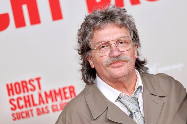 Actor Hape Kerkeling as Horst Schlämmer at the premiere of the movie Horst Schlämmer sucht das Glück in the Lichtburg Essen Essen, 10 03 2026 NRW Germany Copyright: xChristophxHardtx