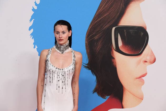 March 19, 2026, Madrid, Madrid, Spain: Actress MILENA SMIT poses at the Real Casino de Madrid for the premiere of AMARGA NAVIDAD (BITTER CHRISTMAS), directed by PEDRO ALMODOVAR. SMIT plays NATALIA, a friend of the character ELSA (BARBARA LENNIE) in a narrative centered on autofiction and creative processes. The two time Academy Award winning director presents his 24th feature film at this highly anticipated event in Madrid. Madrid Spain - ZUMAo127 20260319_zep_o127_142 Copyright: xHugoxOrtunox