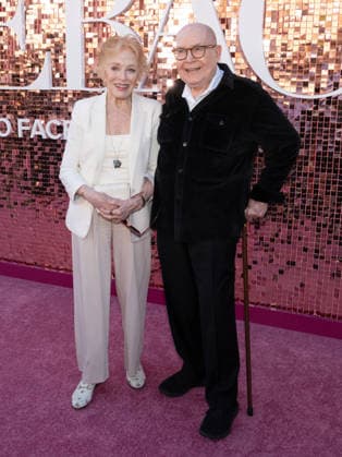 March 19, 2026, Beverly Hills, California, USA: American actress HOLLAND TAYLOR and American director, producer, writer and lyricist JACK O BRIEN, 86, attend HBO s The Comeback Los Angeles Red Carpet Premiere. Beverly Hills USA  - ZUMAb173 20260319_aap_b173_045 Copyright: xBillyxBennightx