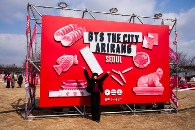 March 20, 2026, Seoul, South Korea: ARMY, fans of the K-pop boy band BTS, pose for a photo at an event promoting the release of ARIRANG, the bandâ€⠢s first album since their 2022 hiatus due to compulsory military service, on Friday, March 20, 2026 at Yeouido Hangang Park in Seoul, South Korea. Seoul South Korea - ZUMAh163 20260320_znp_h163_014 Copyright: xJintakxHanx