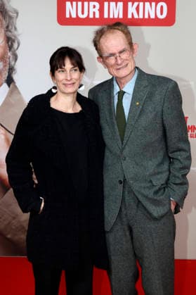 Piet Klocke with daughter Lina at the premiere of the movie Horst Schlämmer sucht das Glück at the Lichtburg Essen, 19 03 2026 Foto:xAgenturxWehnertx xGränzdörferx xFuturexImagex schlaemmer_6305