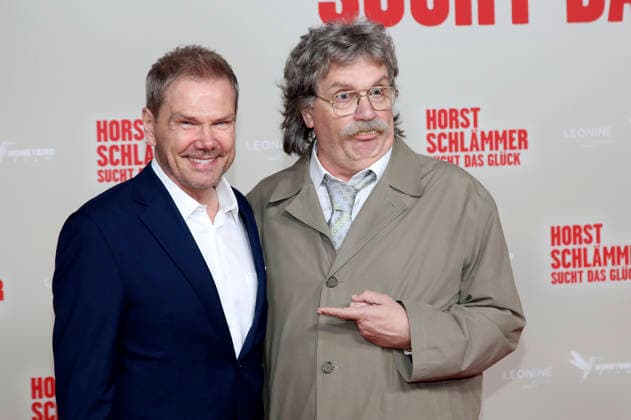 Sven Unterwaldt and Hape Kerkeling at the premiere of the movie Horst Schlämmer sucht das Glück at the Lichtburg Essen, 19 03 2026 Foto:xAgenturxWehnertx xGränzdörferx xFuturexImagex schlaemmer_6311
