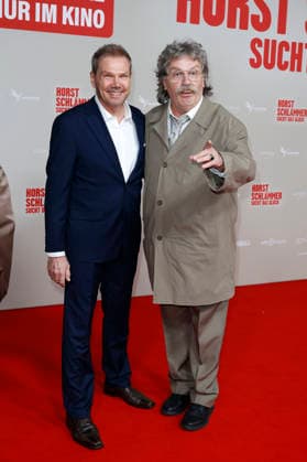 Sven Unterwaldt and Hape Kerkeling at the premiere of the movie Horst Schlämmer sucht das Glück at the Lichtburg Essen, 19 03 2026 Foto:xT.xSchröerx xFuturexImagex schlaemmer_6391