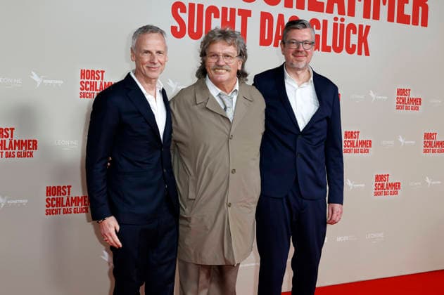 Fred Kogel, Hape Kerkeling and Bernhard zu Castell at the premiere of the movie Horst Schlämmer sucht das Glück at Lichtburg Essen, 19 03 2026 Foto:xT.xSchröerx xFuturexImagex schlaemmer_6395