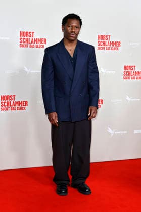 Akeem van Flodrop at the premiere of the movie Horst Schlämmer sucht das Glück at the Lichtburg Essen, 19 03 2026 Foto:xT.xSchröerx xFuturexImagex schlaemmer_6400