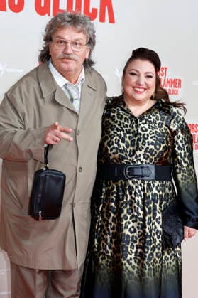 Hape Kerkeling and Meltem Kaptan at the premiere of the movie Horst Schlämmer sucht das Glück at the Lichtburg Essen, 19 03 2026 Foto:xT.xSchröerx xFuturexImagex schlaemmer_6423