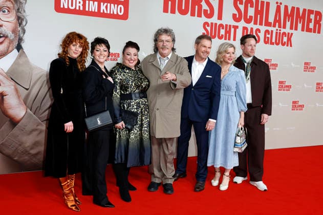 Laura Thomas, Tahnee Schaffarczyk, Meltem Kaptan, Hape Kerkeling, Sven Unterwaldt, Eva Habermann and Nikolaus Benda at the premiere of the movie Horst Schlämmer sucht das Glück at the Lichtburg Essen, 19 03 2026 Foto:xT.xSchröerx xFuturexImagex schlaemmer_6430