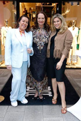 Martina Buckenmaier, Natalia Wörner and Mona Buckenmaier at the Riani store opening at Hohe Bleichen 17 Hamburg, 19 03 2026 Foto:xC.xTamckex xFuturexImagex riani_6338