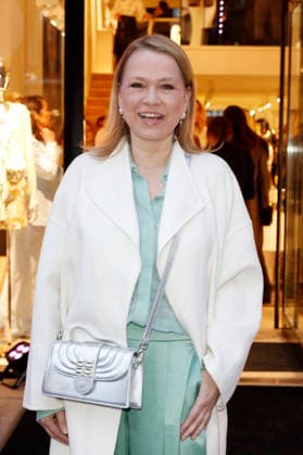 Nova Meierhenrich at the Riani Store Opening in the street Hohe Bleichen 17 Hamburg, 19 03 2026 Foto:xC.xTamckex xFuturexImagex riani_6366