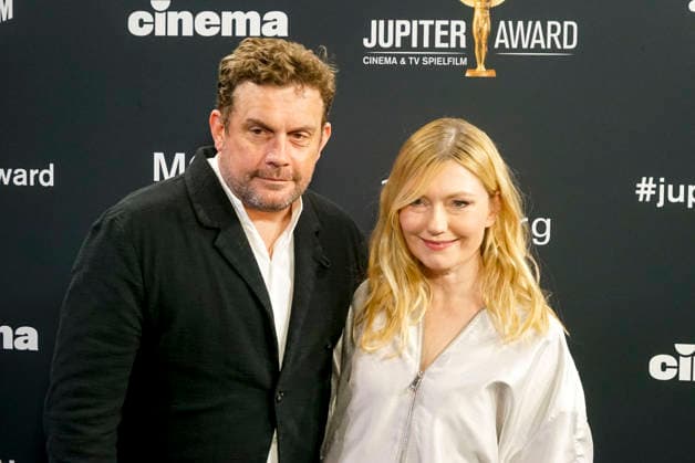 cntv Sebastian Bezzel actor with wife Johanna Gehlen as guest at the Jupiter Award 2026 ceremony at Hotel Ameron on Thursday 19 03 2026 in Hamburg Hamburg Germany