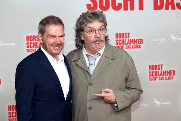 World premiere of the movie Horst Schlämmer sucht das Glück in Essen Essen, 19 03 2026 Sven Unterwaldt, director, and Horst Schlämmer Hape Kerkelimg at the world premiere of the movie Horst Schlämmer sucht das Glück at the Lichtburg in Essen NRW Germany Copyright: xMatthiasxGränzdörferx