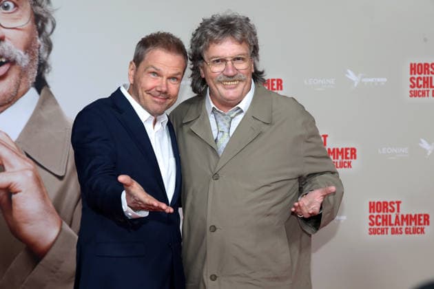 World premiere of the movie Horst Schlämmer sucht das Glück in Essen Essen, 19 03 2026 Sven Unterwaldt, director, and Horst Schlämmer Hape Kerkelimg at the world premiere of the movie Horst Schlämmer sucht das Glück at the Lichtburg in Essen NRW Germany Copyright: xMatthiasxGränzdörferx
