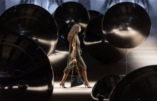 Coosy x Miguel Palacio fashion show on the occasion of the Mercedes Benz Fashion Week A model during the Coosy x Miguel Palacio fashion show on the occasion of the Mercedes Benz Fashion Week, in Ifema Madrid, on March 20, 2026, in Madrid Spain The fashion show is part of the Mercedes Benz Fashion Week Madrid, the main Spanish fashion show organized by IFEMA, which brings together established firms and new talents This fashion show marks the return of Miguel Palacio to the catwalk 20 MARCH 2026 Madrid Madrid Madrid Spain  Copyright: xEduardoxParrax 7381965