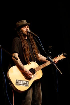 14 03 2026 Oberhausen Punk singer Dan Ganove gives a solo concert at Lito Palast Sterkrade