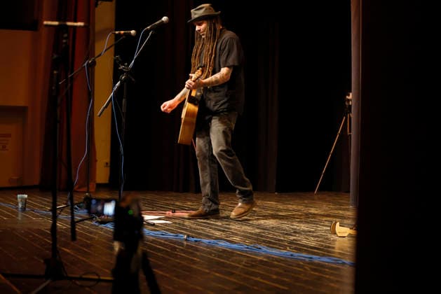 14 03 2026 Oberhausen Punk singer Dan Ganove gives a solo concert at Lito Palast Sterkrade