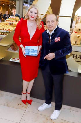 abb Sandra Quadflieg and Hadi Teherani as guests at the Lind Goldhasen Easter Charity and celebration 20 years Europa Passage Thursday 19 03 2026 in Hamburg Hamburg Germany