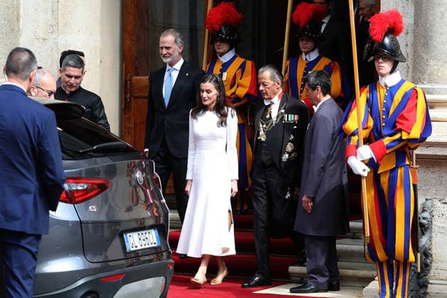 Vatican City, Italy, March 20, 2026: The Spanish Royal Family, His Majesty Felipe VI, King of Spain, and Queen Letizia, leave after the official visit with His Holiness Pope Leo XIV, a meeting of friendship and dialogue between institutions and religious traditions.  Copyright: xmarcoxiacobuccix xipa-agency.netx xmarcoxiacobuccix IPA_Agency_IPA73173681
