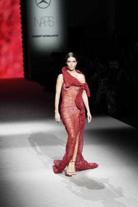 A model wears at collection runway a creation from Simorra during Pasarela Cibeles Mercedes-Benz Fashion Week Madrid 2026 in Madrid, on Friday, 20 March 2026. Cordon Press 