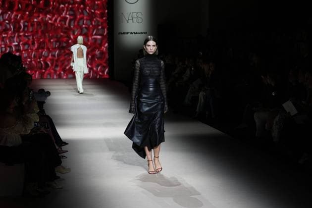 A model wears at collection runway a creation from Simorra during Pasarela Cibeles Mercedes-Benz Fashion Week Madrid 2026 in Madrid, on Friday, 20 March 2026. Cordon Press 