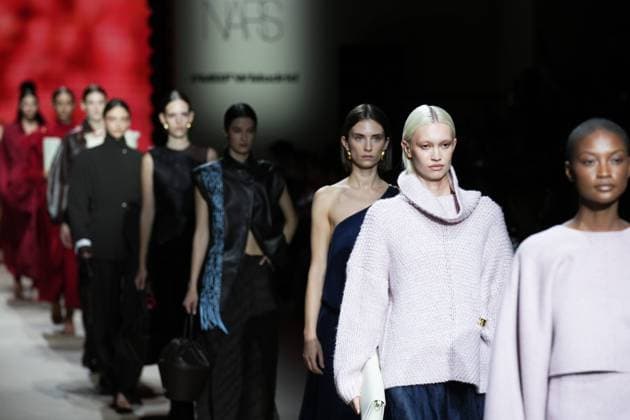 A model wears at collection runway a creation from Simorra during Pasarela Cibeles Mercedes-Benz Fashion Week Madrid 2026 in Madrid, on Friday, 20 March 2026. Cordon Press 
