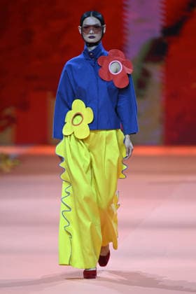 Mercedes Benz Moda Haftasi Madrid MADRID, SPAIN - MARCH 20: A model presents a creation from Agatha Ruiz de la Prada’s Fall Winter 2026 collection during Mercedes-Benz Fashion Week Madrid at IFEMA in Madrid, Spain on March 20, 2026. Burak Akbulut Anadolu Madrid Spain. Editorial use only. Please get in touch for any other usage.  Copyright: x2026xAnadoluxBurakxAkbulutx