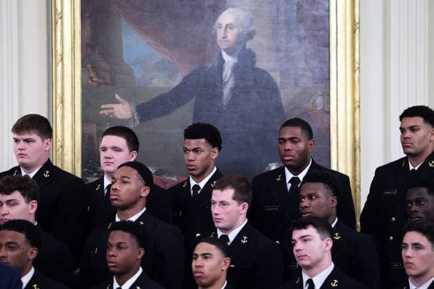White House Coverage Members of the United States Naval Academy football team listen as US President Donald Trump speaks during the Commander in Chief Trophy Presentation at the White House, Washington DC USA, 20 March 2026. Photo by Shawn Thew Pool ABACAPRESS.COM WASHINGTON DC United States  Copyright: xPool ABACAx