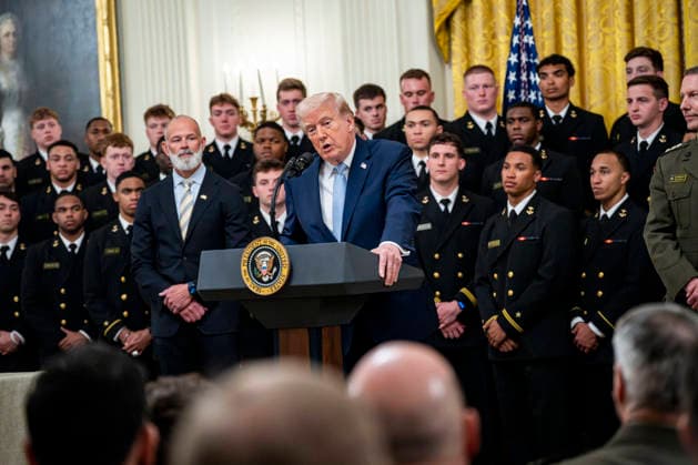 President Donald Trump presents the Commander in Chief s Trophy to the Navy Midshipmen football team during a ceremony in the East Room of the White House in Washington, DC on Friday, March 20, 2026. The award is presented annually to the winner of the football competition between the Navy, Air Force and Army. Navy has won the trophy back to back years and 13 times over the last 23 years.  WAP202603201149 BONNIExCASH