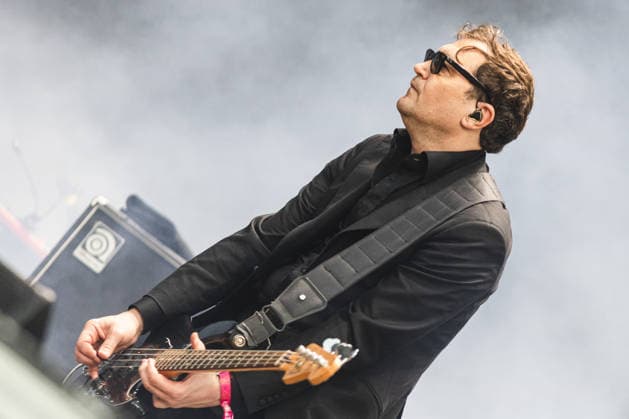 SaO PAULO, SP - 20.03.2026: LOLLAPALOOZA BRASIL 2026 - Brad Truax, bassist of the American band Interpol, during a performance on the Samsung Stage at Lollapalooza Brasil 2026 held at the Interlagos racetrack in the early evening of this Friday (20). x2908482x  YurixMurakami