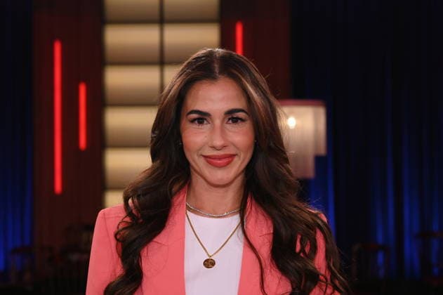 Singer Sarah Engels as a guest on the WDR talk show Kölner Treff