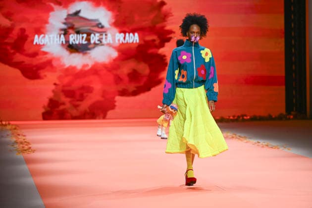 Agatha Ruiz de la Prada - Mercedes-Benz Fashion Week Madrid - 20 Mar 2026 A model walks the runway wearing a design by Agatha Ruiz de la Prada during the Mercedes-Benz Fashion Week de Madrid in IFEMA. Madrid Spain Copyright: xAtilanoxGarciax xSOPAxImagesx photos09590
