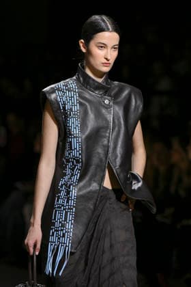 Simorra - Mercedes-Benz Fashion Week Madrid - 20 Mar 2026 A model walks the runway wearing a design by Simorra during the Mercedes-Benz Fashion Week de Madrid in IFEMA. Madrid Spain Copyright: xAtilanoxGarciax xSOPAxImagesx photos09493