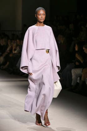 Simorra - Mercedes-Benz Fashion Week Madrid - 20 Mar 2026 A model walks the runway wearing a design by Simorra during the Mercedes-Benz Fashion Week de Madrid in IFEMA. Madrid Spain Copyright: xAtilanoxGarciax xSOPAxImagesx photos09508