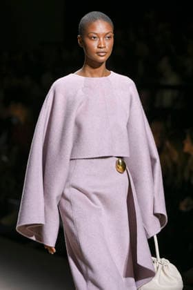 Simorra - Mercedes-Benz Fashion Week Madrid - 20 Mar 2026 A model walks the runway wearing a design by Simorra during the Mercedes-Benz Fashion Week de Madrid in IFEMA. Madrid Spain Copyright: xAtilanoxGarciax xSOPAxImagesx photos09509