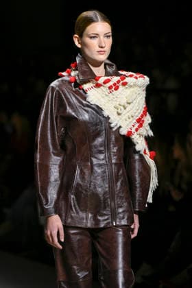 Simorra - Mercedes-Benz Fashion Week Madrid - 20 Mar 2026 A model walks the runway wearing a design by Simorra during the Mercedes-Benz Fashion Week de Madrid in IFEMA. Madrid Spain Copyright: xAtilanoxGarciax xSOPAxImagesx photos09520