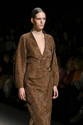 Simorra - Mercedes-Benz Fashion Week Madrid - 20 Mar 2026 A model walks the runway wearing a design by Simorra during the Mercedes-Benz Fashion Week de Madrid in IFEMA. Madrid Spain Copyright: xAtilanoxGarciax xSOPAxImagesx photos09489