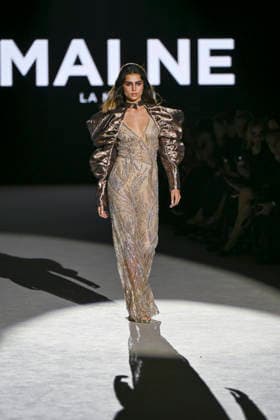 Malne - Mercedes-Benz Fashion Week Madrid - 20 Mar 2026 A model walks the runway wearing a design by Malne during the Mercedes-Benz Fashion Week de Madrid in IFEMA. Madrid Spain Copyright: xAtilanoxGarciax xSOPAxImagesx photos09829