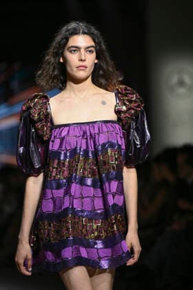 Custo - Mercedes-Benz Fashion Week Madrid - 20 Mar 2026 A model walks the runway wearing a design by Custo during the Mercedes-Benz Fashion Week de Madrid in IFEMA. Madrid Spain Copyright: xAtilanoxGarciax xSOPAxImagesx photos09746