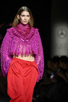 Custo - Mercedes-Benz Fashion Week Madrid - 20 Mar 2026 A model walks the runway wearing a design by Custo during the Mercedes-Benz Fashion Week de Madrid in IFEMA. Madrid Spain Copyright: xAtilanoxGarciax xSOPAxImagesx photos09703