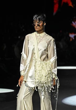 Lakme Fashion Week day 2 in Mumbai - 20 Mar 2026 A model wearing a creation by designer Saim Ghani walks on the ramp on the second day of Lakme Fashion Week (LFW) in Mumbai. Mumbai India Copyright: xAshishxVaishnavx xSOPAxImagesx AVaishnav_Lakme Fashion Week day 2 in Mumbai (2)
