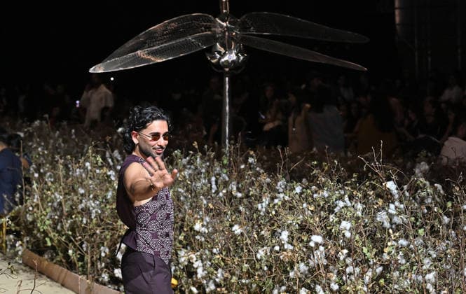 Lakme Fashion Week day 2 in Mumbai - 20 Mar 2026 Internet personality and social activist Orhan Awatramani poses for a photo as he arrives to watch designer Rahul Mishra s show at the Lakme Fashion Week (LFW) in Mumbai. Mumbai India Copyright: xAshishxVaishnavx xSOPAxImagesx AVaishnav_Lakme Fashion Week day 2 in Mumbai (29)